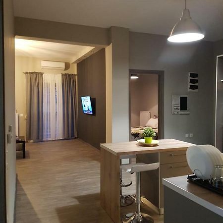 Trikala Easy Living B1 Kai B2 Apartment Luaran gambar