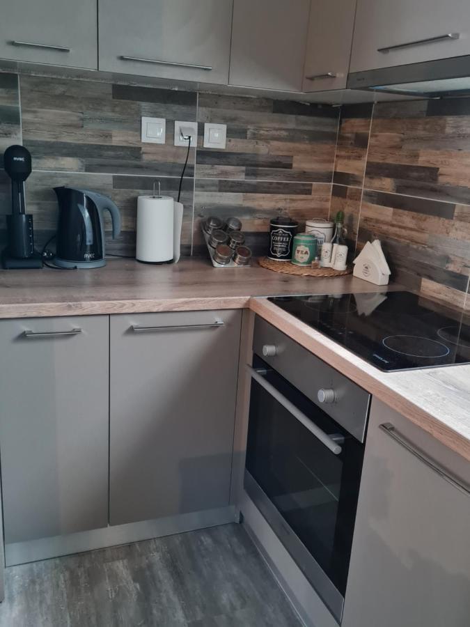 Trikala Easy Living B1 Kai B2 Apartment Luaran gambar