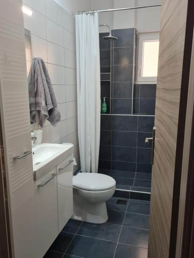 Trikala Easy Living B1 Kai B2 Apartment Luaran gambar