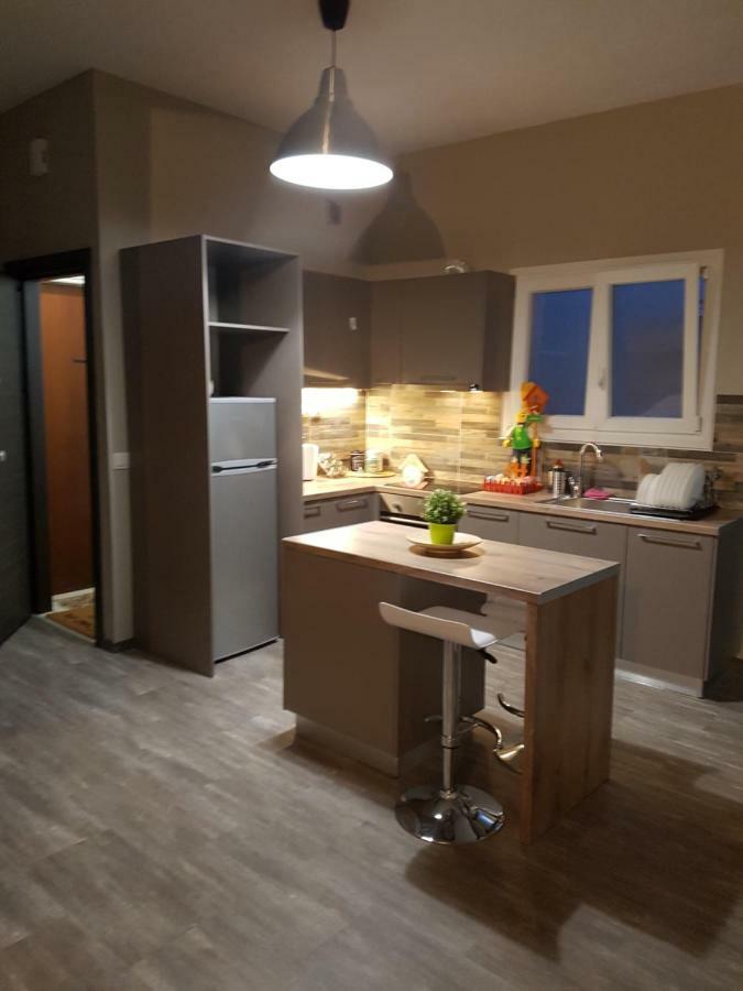 Trikala Easy Living B1 Kai B2 Apartment Luaran gambar
